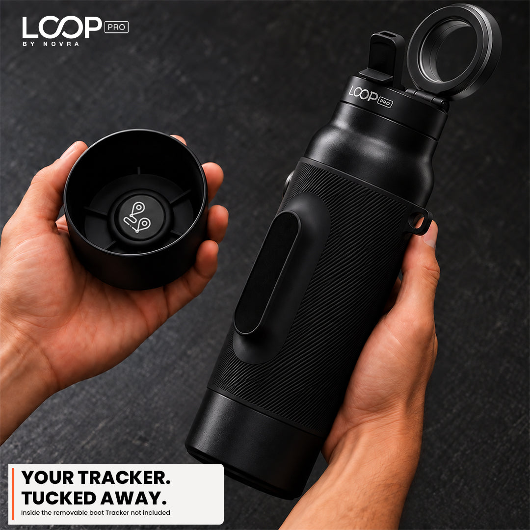 LOOP PRO bottle in Onyx Black with grip sleeve and magnetic phone mount [colour:Onyx]